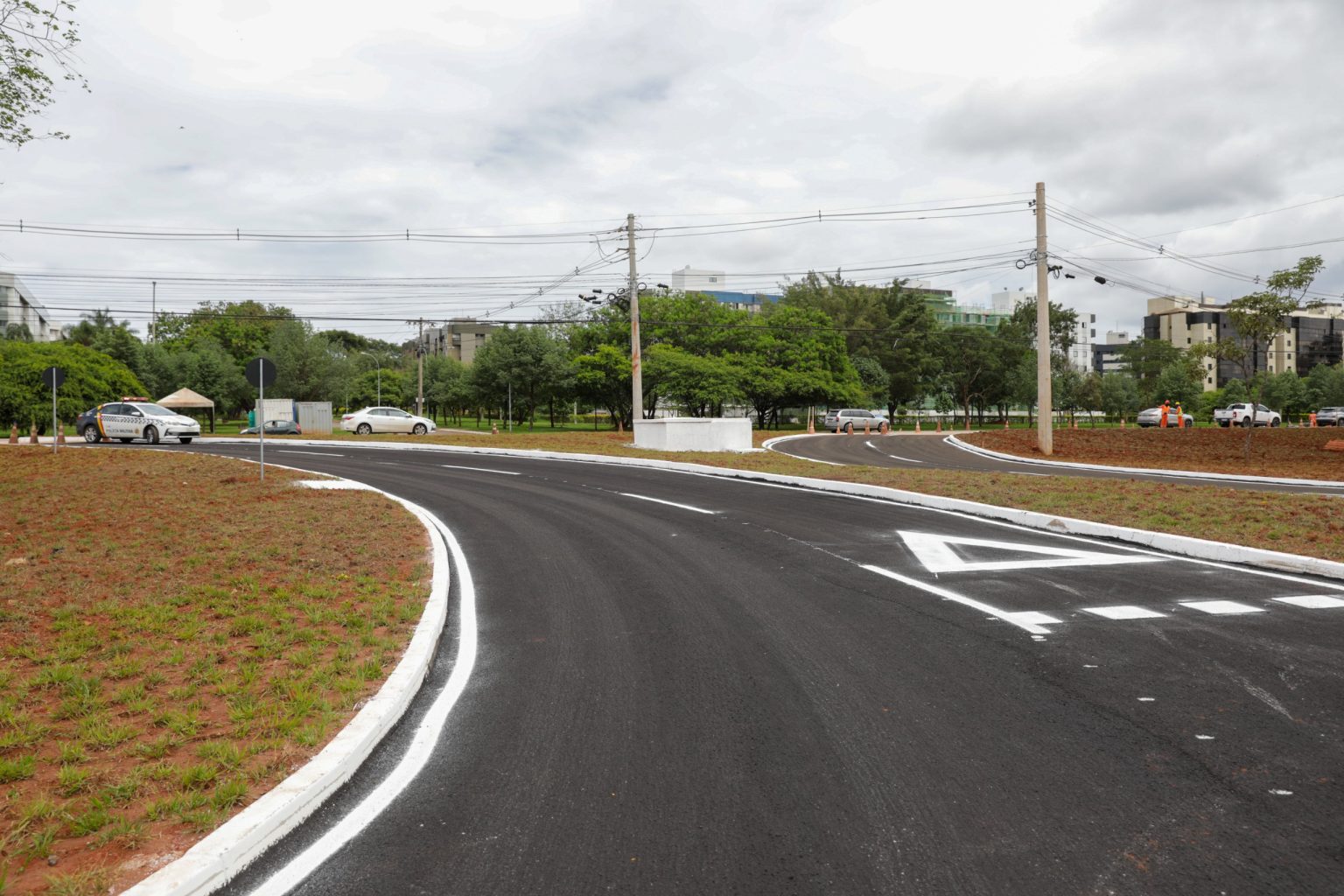 18.1.-Obras-no-viaduto.-Foto-Geovana-Albuquerque-Agencia-Brasilia2-1536x1024-1.jpeg