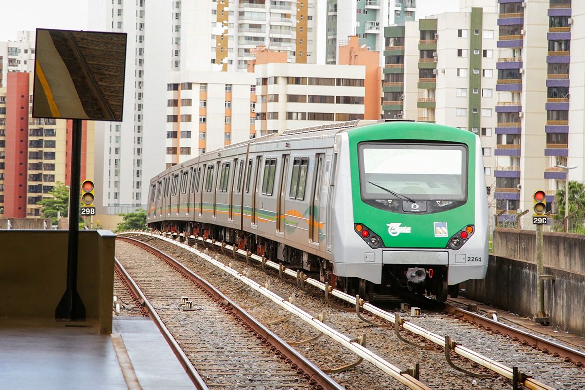 11.10.-Abre-e-fecha.-Metro.-Foto-Tony-Oliveira-Agencia-Brasilia.jpeg