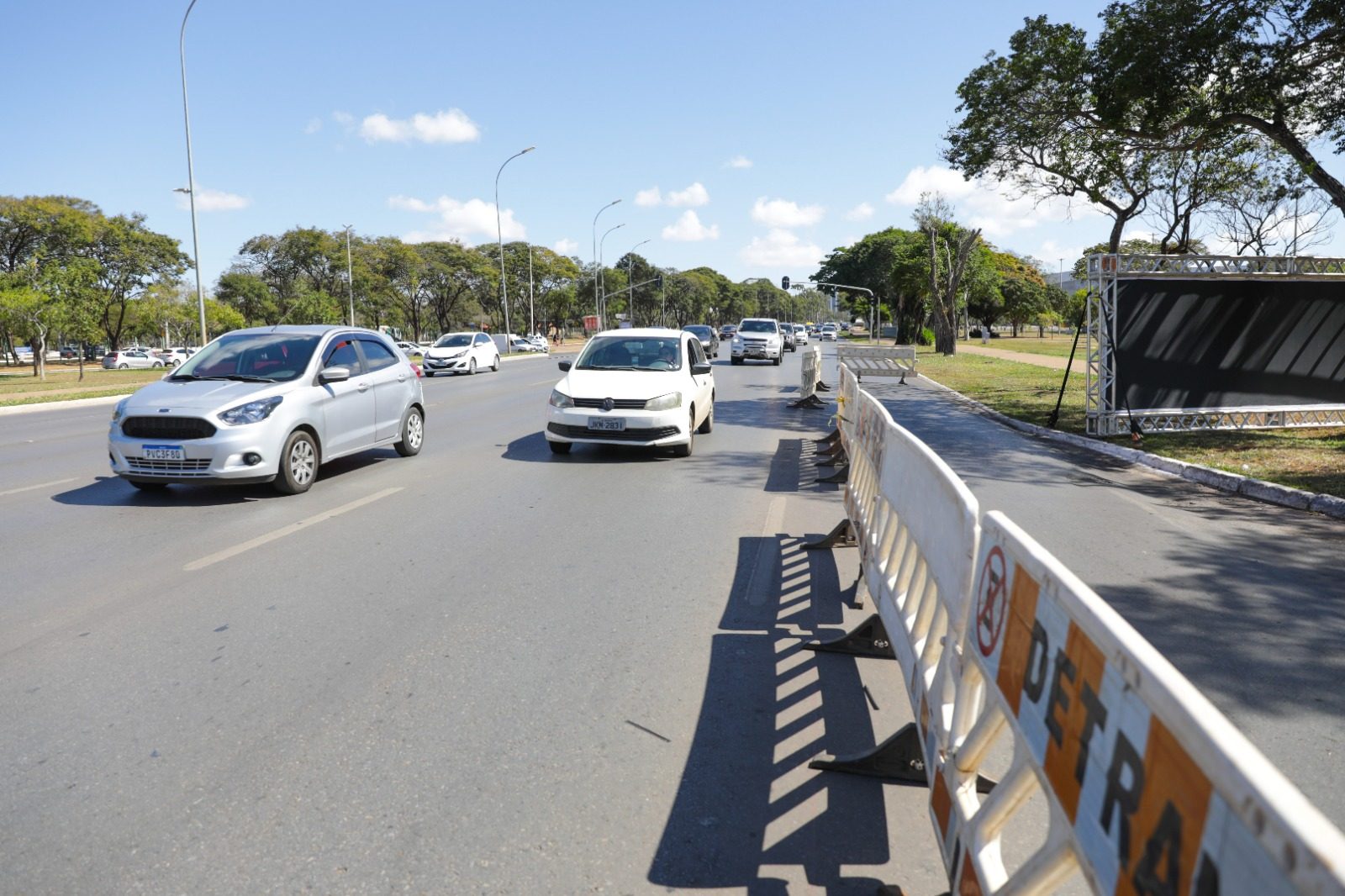 19.6.-Materia-interdicao-de-transito-para-desfiles.-Foto-Geovana-Albuquerque-Agencia-Brasilia.jpeg