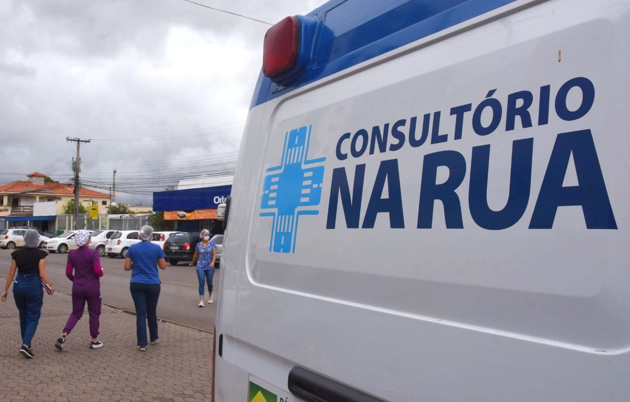 Exames-tratamentos-e-laudos-sao-oferecidos-para-a-populacao-em-situacao-de-rua-alem-de-cuidado-e-acolhimento.-Foto-Agencia-Saude-DF.jpeg