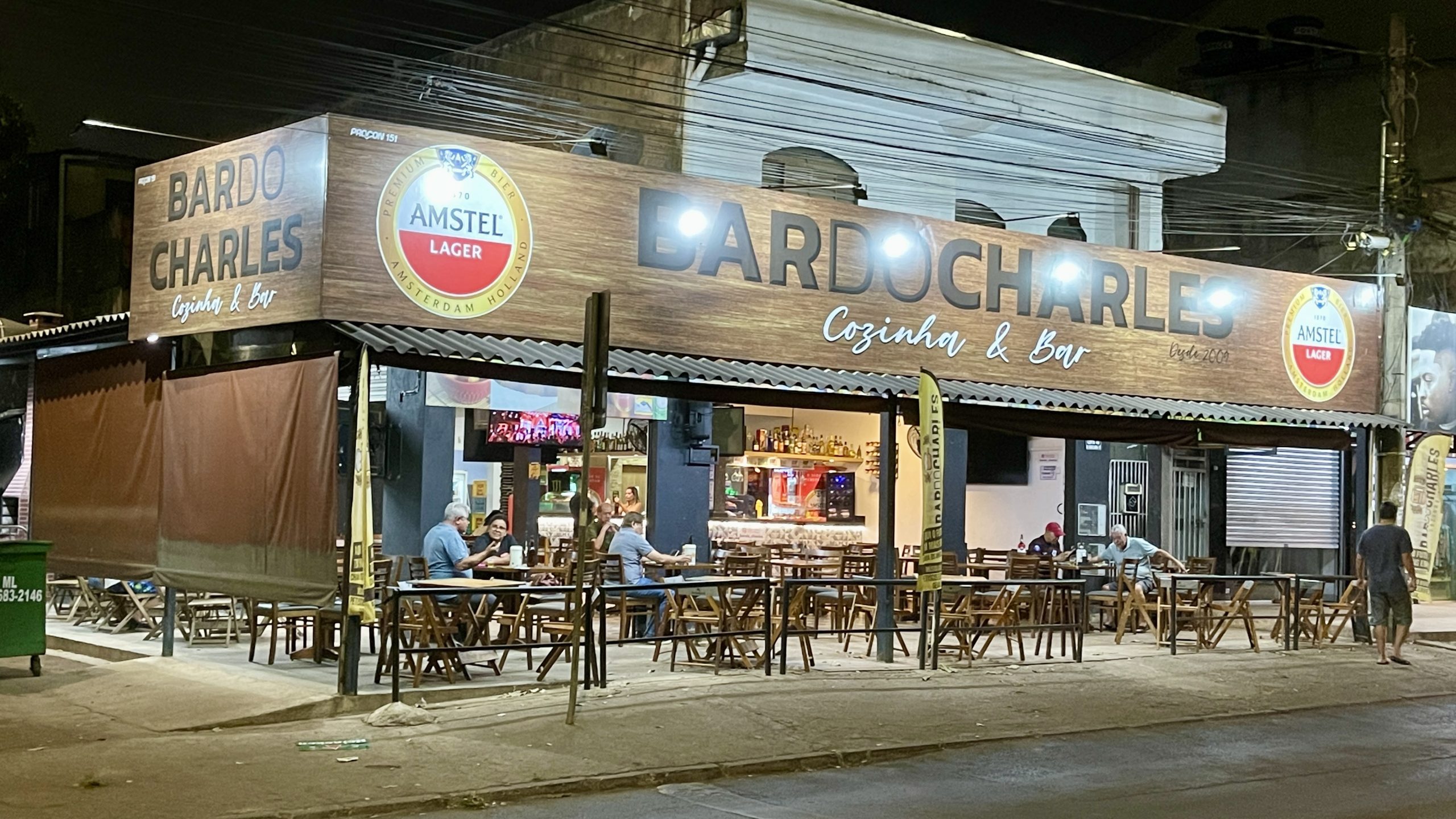 fachada-bar-scaled.jpg