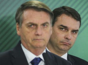 Vende-se Bloco do Eu Sozinho